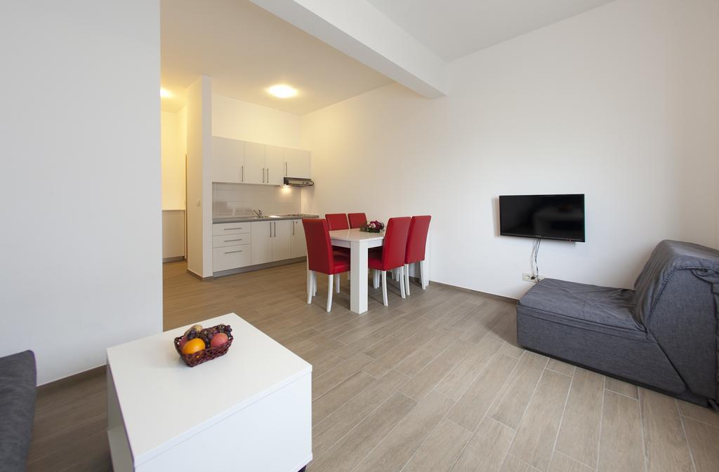 Villa Klara Apartments Baška Voda Εξωτερικό φωτογραφία