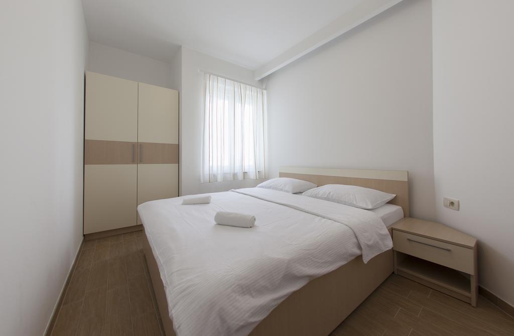 Villa Klara Apartments Baška Voda Εξωτερικό φωτογραφία