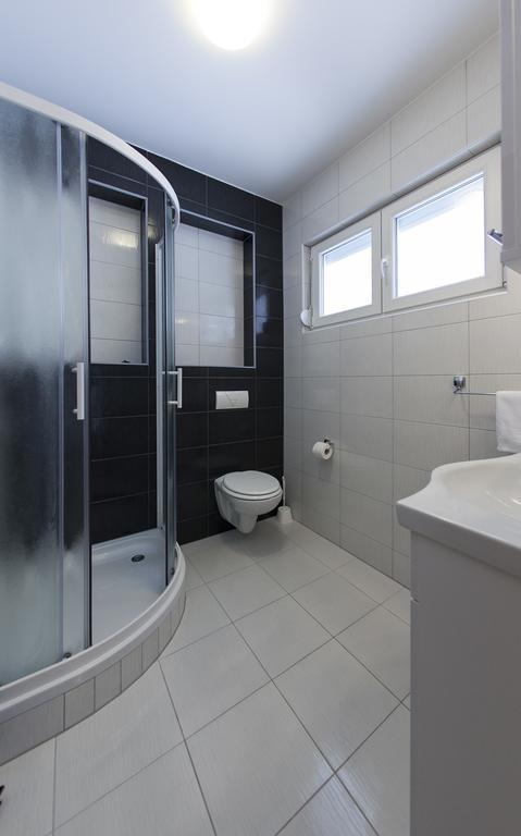 Villa Klara Apartments Baška Voda Εξωτερικό φωτογραφία