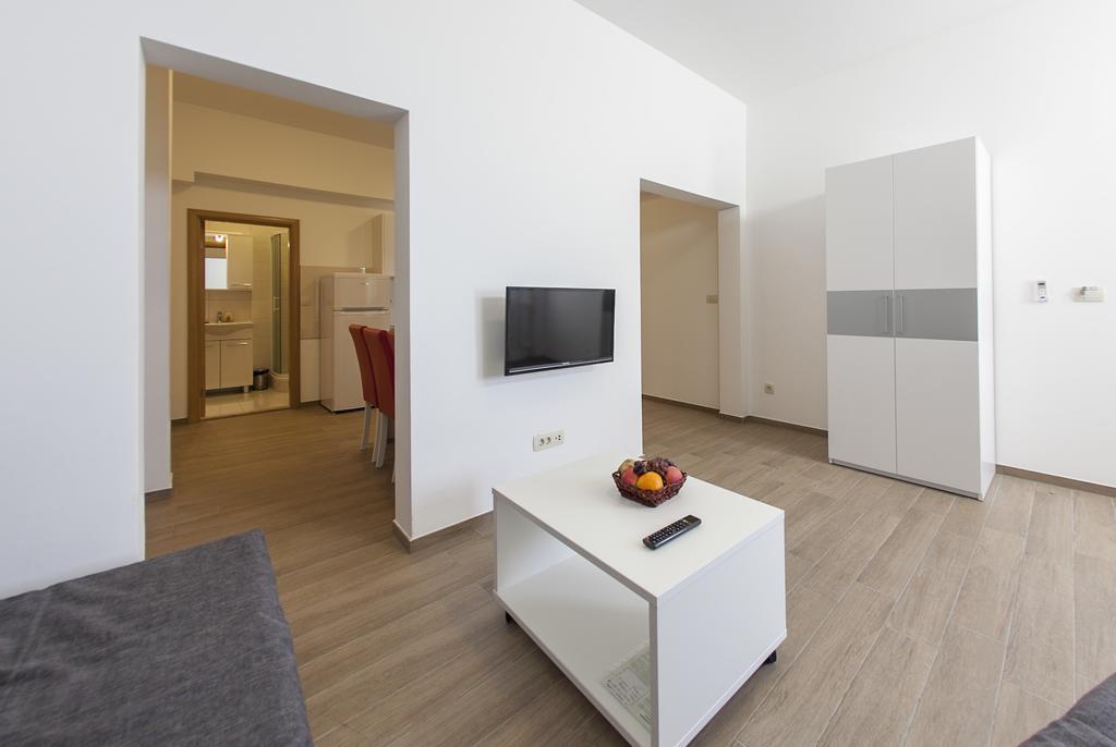 Villa Klara Apartments Baška Voda Εξωτερικό φωτογραφία