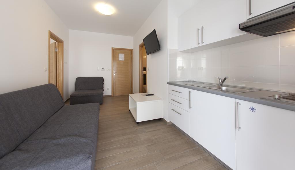 Villa Klara Apartments Baška Voda Εξωτερικό φωτογραφία