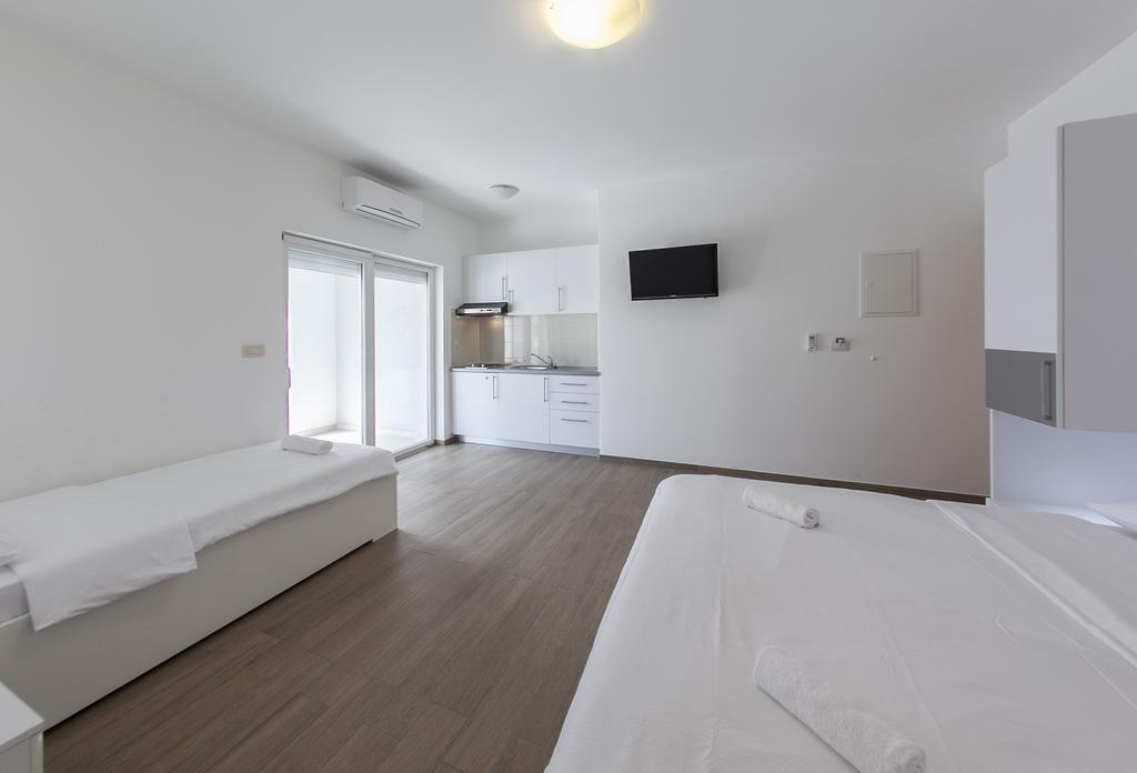 Villa Klara Apartments Baška Voda Εξωτερικό φωτογραφία