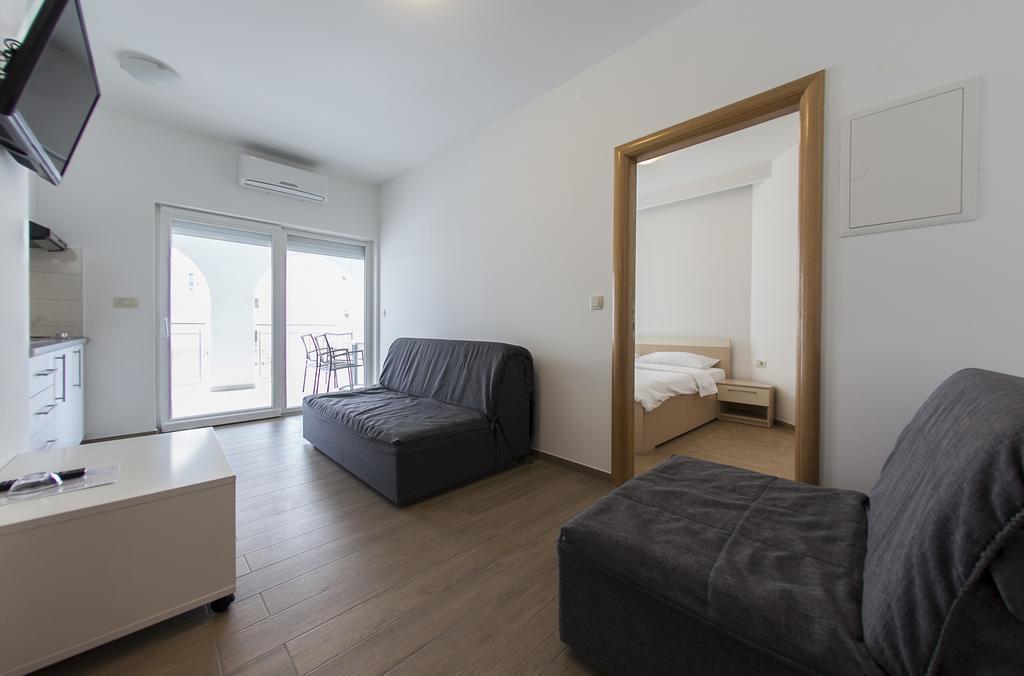 Villa Klara Apartments Baška Voda Εξωτερικό φωτογραφία