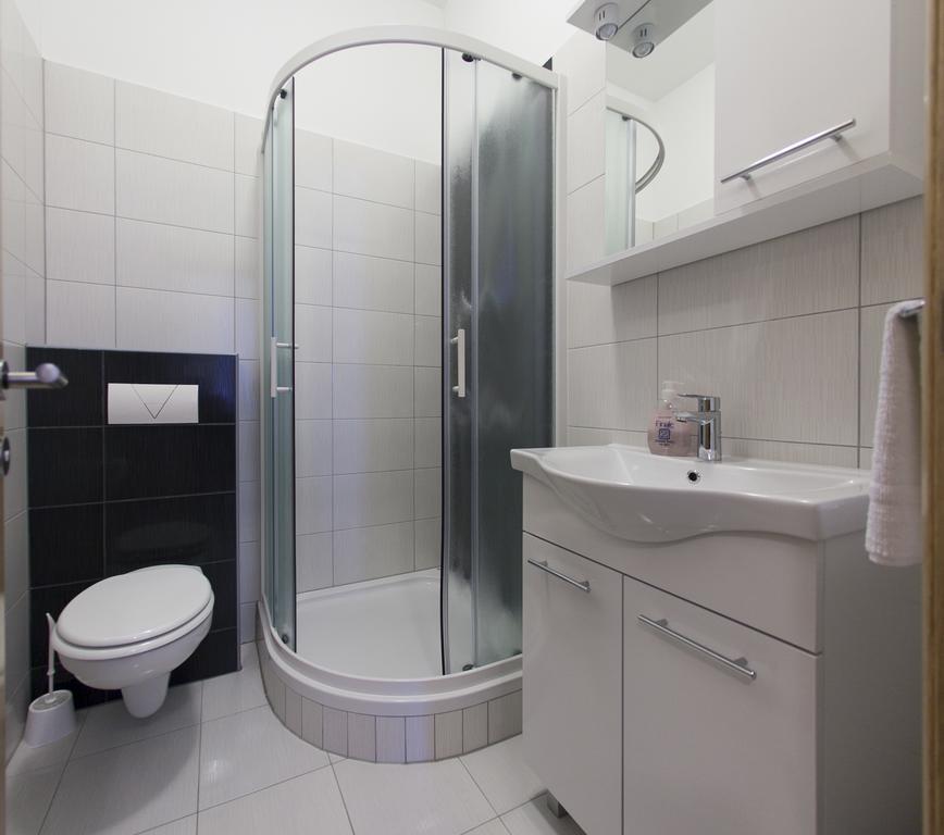 Villa Klara Apartments Baška Voda Εξωτερικό φωτογραφία
